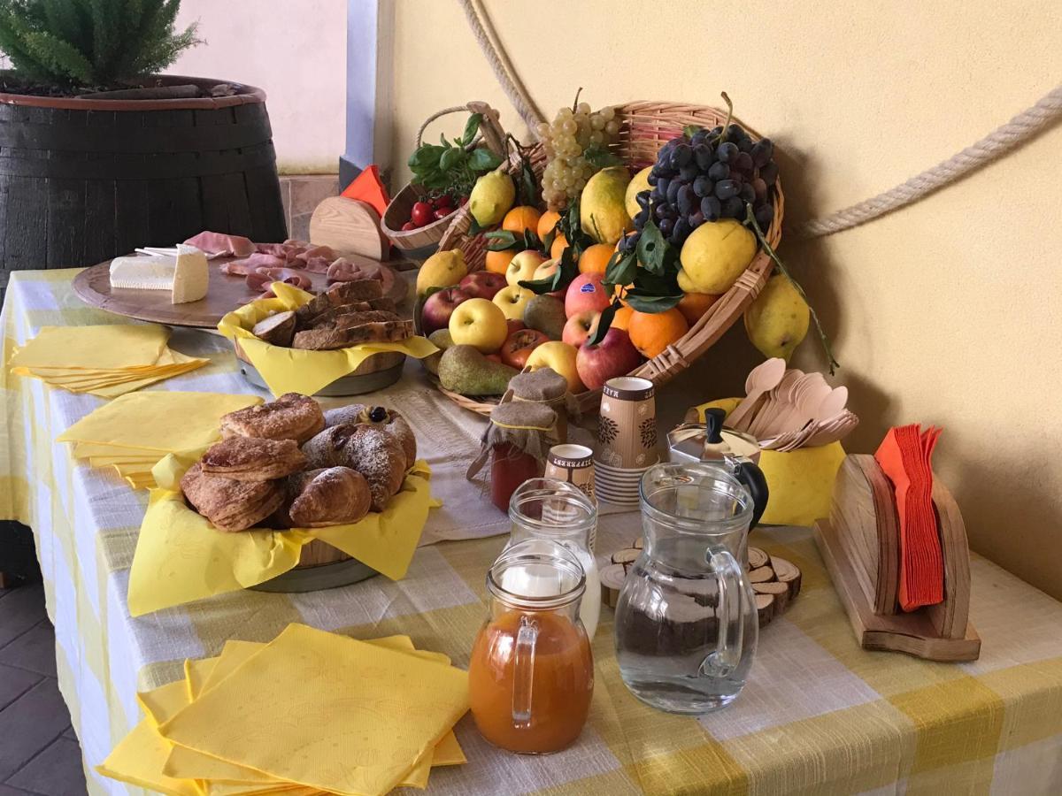 La Cantina Dello Sgatto Procida Exterior photo
